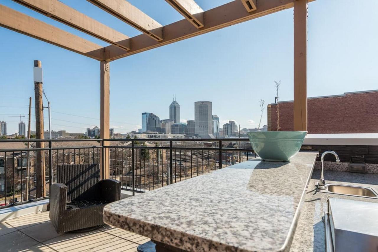 Downtown Indy Private Bedroom - Shared Индианаполис Экстерьер фото